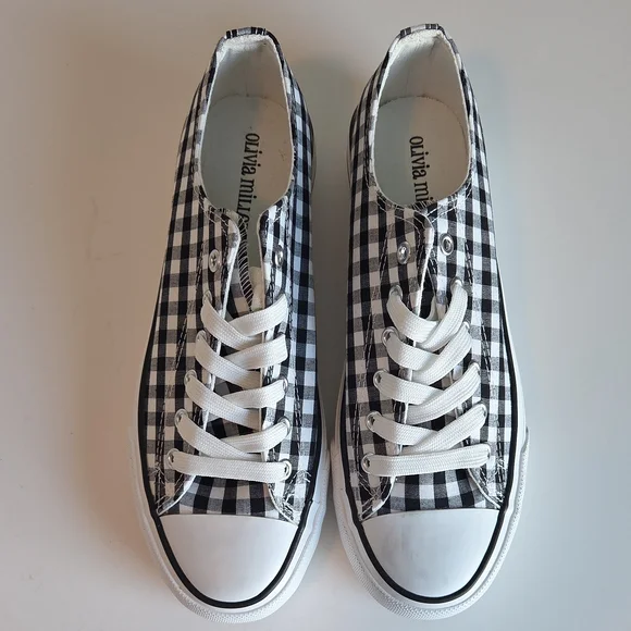 Olivia Miller Black and White Checkered  Lace Up Sneakers Size 9 - Picture 2 of 5